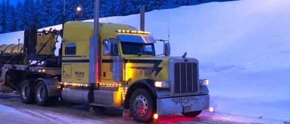 City Cross Docking - Truck and snow